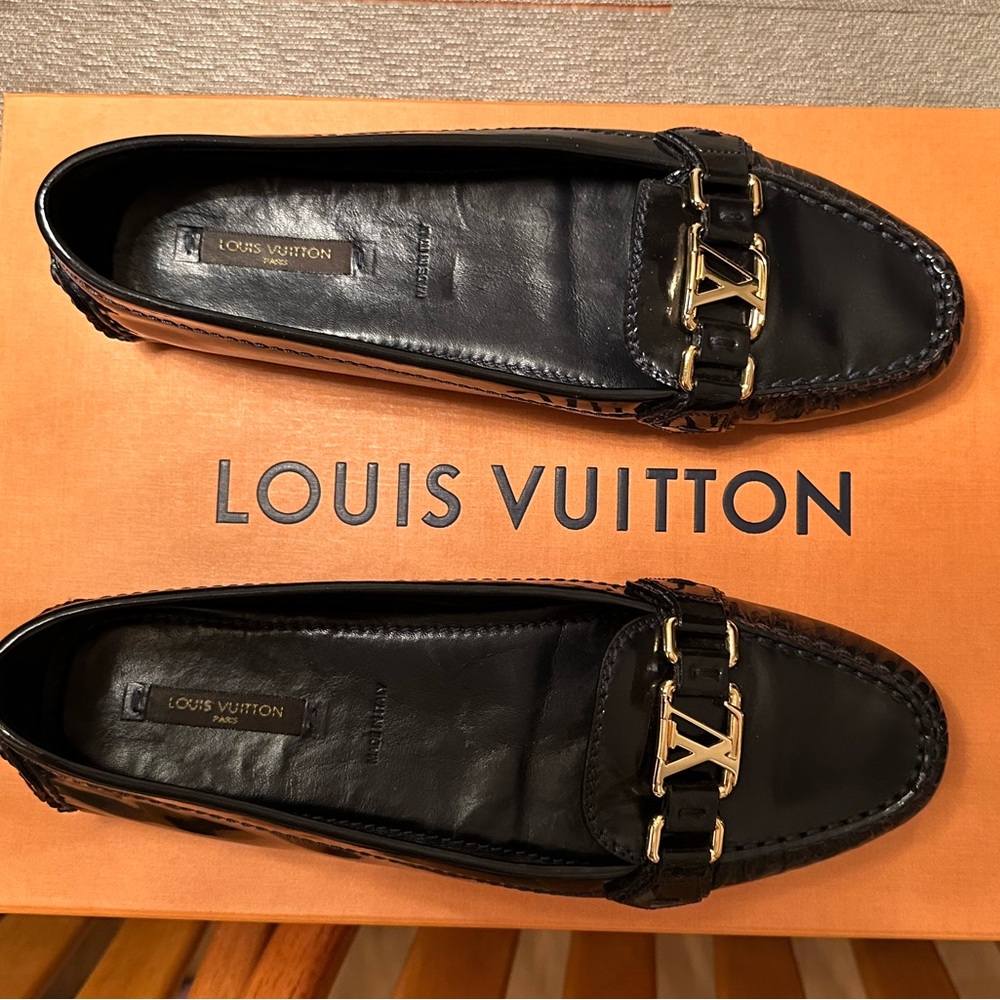 ✨NWOT ✨ Authentic Louis Vuitton Amarante Patent Leather Oxford Size 9